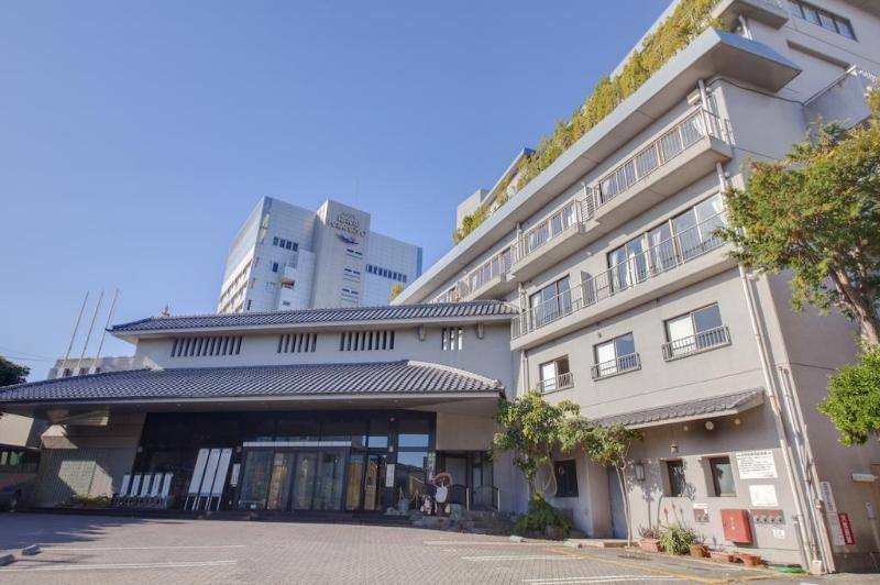 ラヴィエ川良 4*